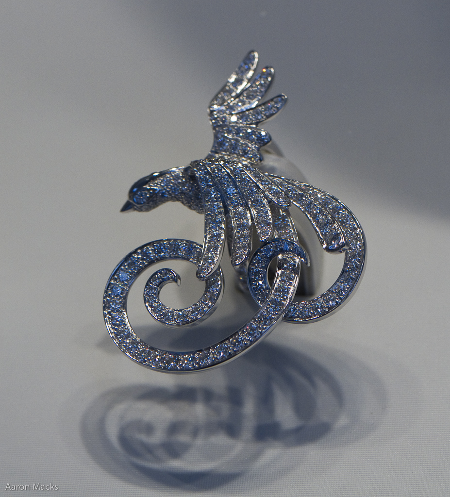 Cadeau D Orient Van Cleef Arpels Ring From The New High Jewellery Collection Peau Dane Via Watch Jewel High Jewelry Jewelry Collection Jewels